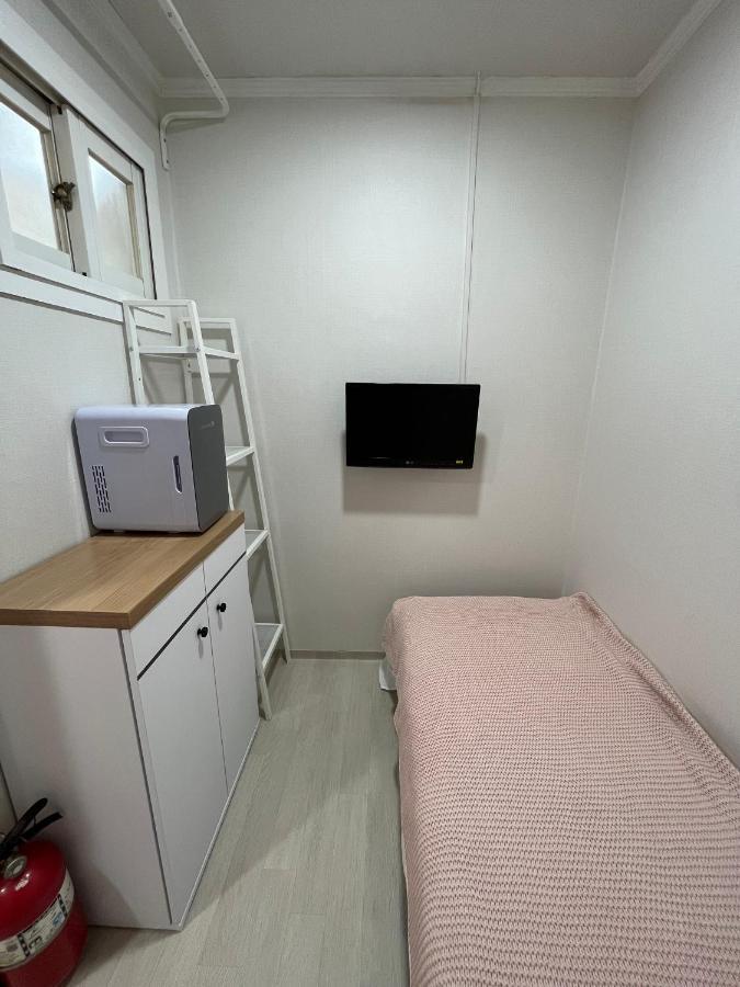 Albergue The Cube House - Female Only *
