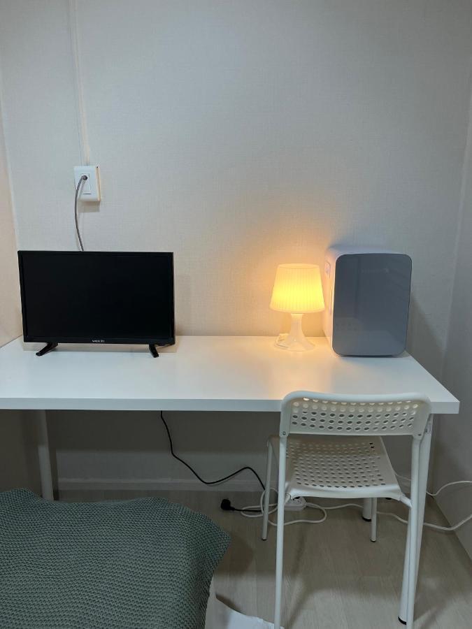 The Cube House - Female Only Albergue Seul
