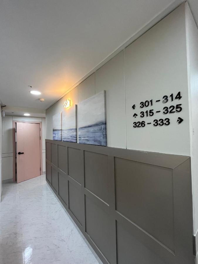The Cube House - Female Only Albergue *