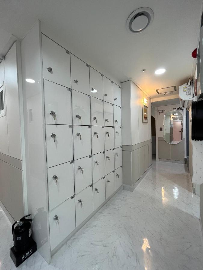 The Cube House - Female Only Albergue Seul