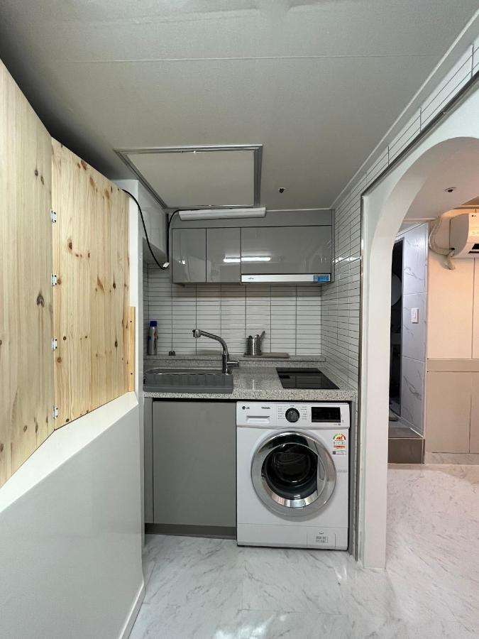 The Cube House - Female Only Seul