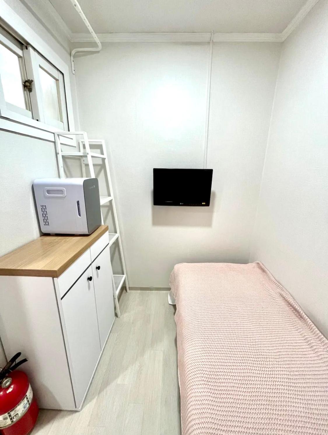 Albergue The Cube House - Female Only *